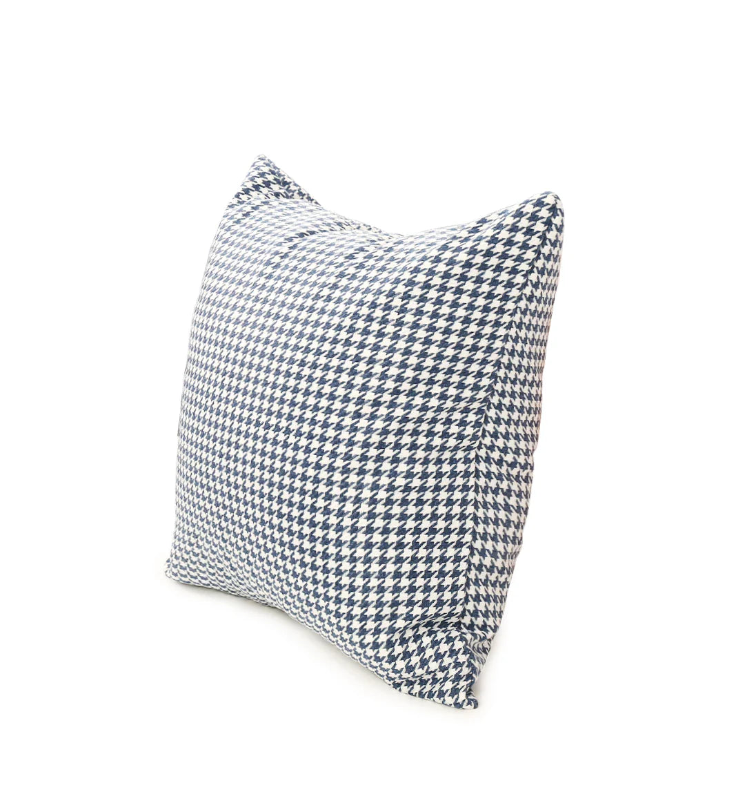 DETIBLUE  Throw Pillows